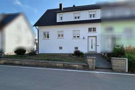 Haus Albstadt Gemarkung Onstmettingen - 7 Zimmer, 135 m&sup2;, 1.000&euro; | Angebot:27352254
