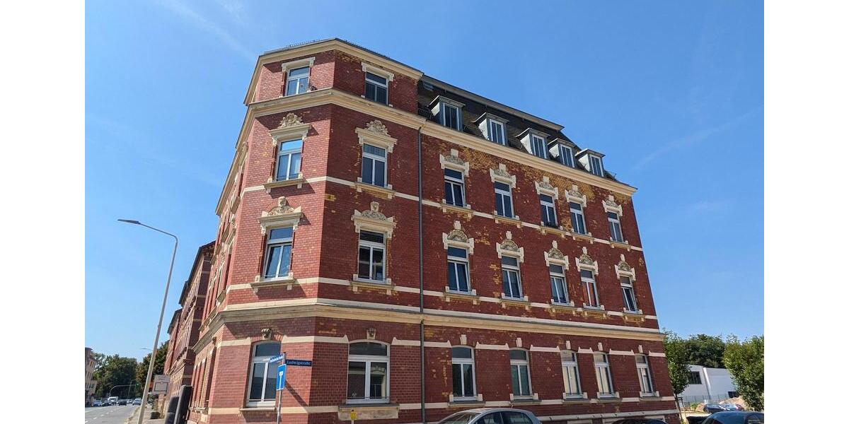 Dachgeschoßwohnung Zwickau - 2 Zimmer, 62 m&sup2;, 330&euro; | Angebot:26008188