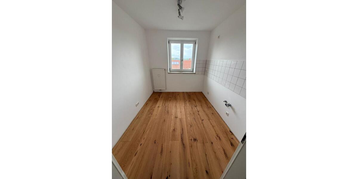 Dachgeschoßwohnung Burgkirchen an der Alz - 3 Zimmer, 67 m&sup2;, 680&euro; | Angebot:26381873