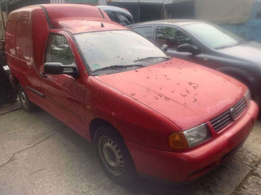 VW Caddy 250.000 km 795 € Köln 51107
