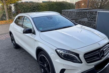 Mercedes-Benz GLA 250 92.000 km 19.900 &euro; Köln 50737