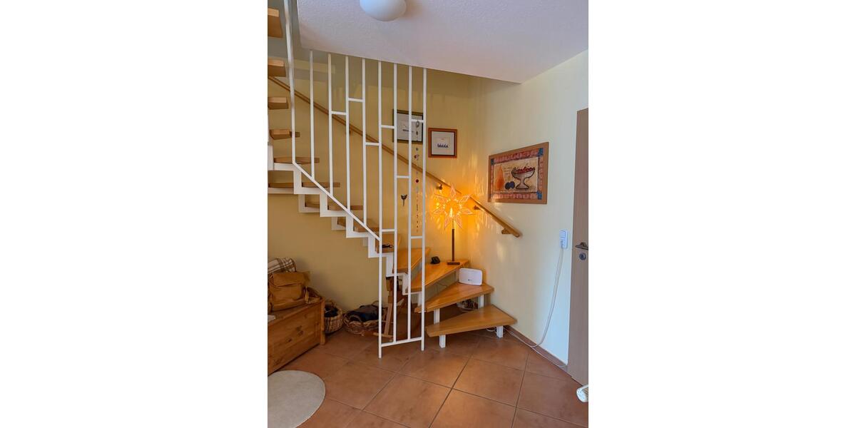 Reihenhaus Schloß Holte-Stukenbrock Stukenbrock - 5 Zimmer, 148 m&sup2;, 1.495&euro; | Angebot:25057876