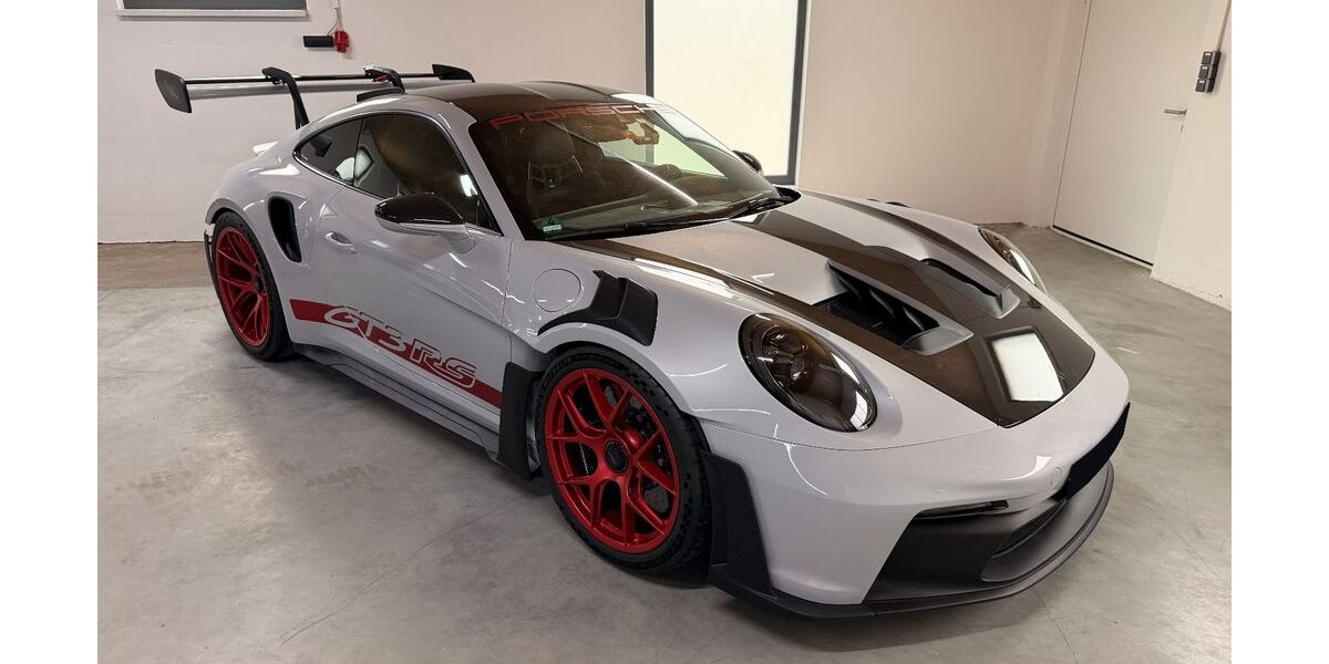 Porsche 992 2.700 km 313.000 &euro; Bad Waldsee 88339