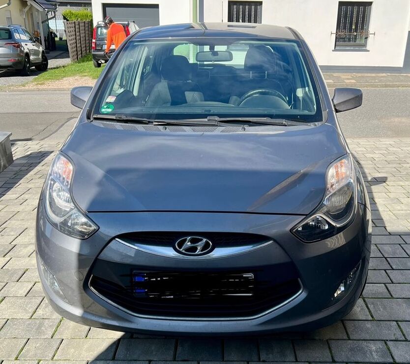Hyundai ix20 93.000 km 6.300 € Hürtgenwald 52393