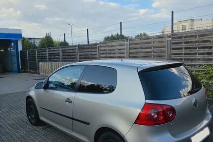 VW Golf 168.000 km 2.390 &euro; Leipzig 04318
