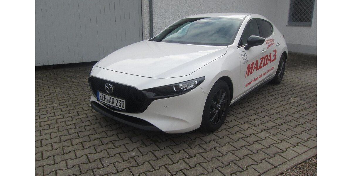 Mazda 3 3.046 km 25.990 &euro; Teugn 93356