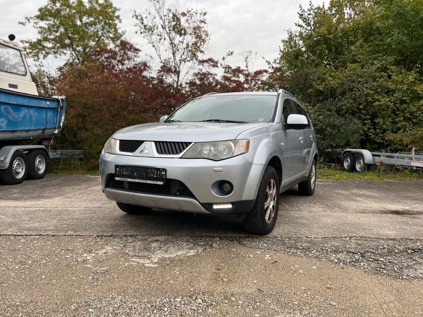 Mitsubishi Outlander 243.215 km 3.190 € Kehl 77694