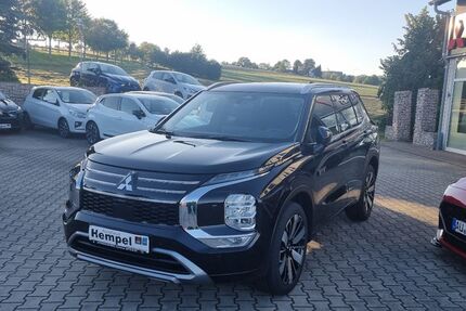 Mitsubishi Outlander 1.500 km 57.990 &euro; Schneeberg 08289