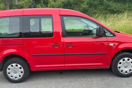 VW Caddy 212.000 km 3.799 &euro; Altensteig 72213