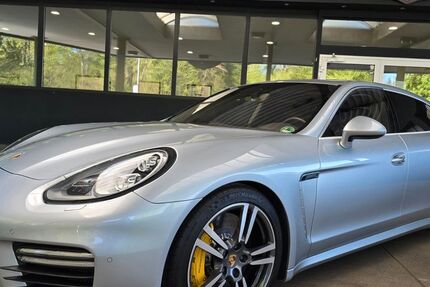 Porsche Panamera 61.740 km 54.950 &euro; Göttingen 37081