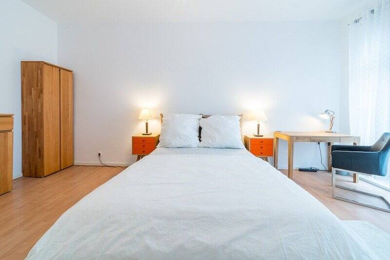 LuxusWohnung mit zwei Zimmern!