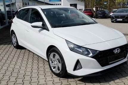 Hyundai i20 31.281 km 14.580 &euro; Wasserburg 83512