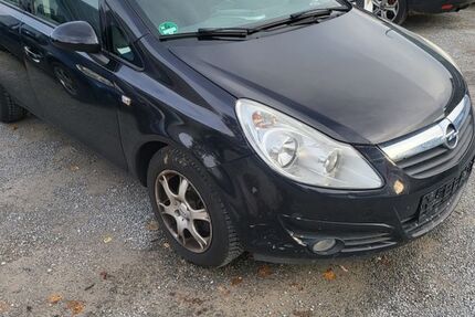 Opel Corsa 180.000 km 690 € Stuttgart 70178
