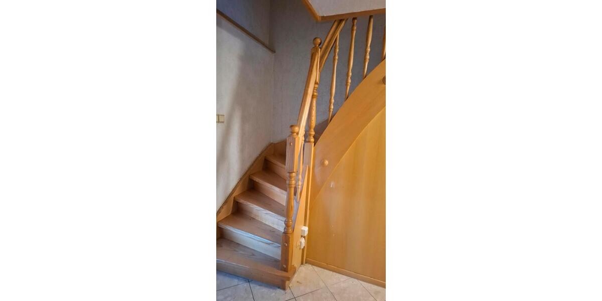 Einfamilienhaus Dermbach - 4 Zimmer, 98 m&sup2;, 45.000&euro; | Angebot:23232052