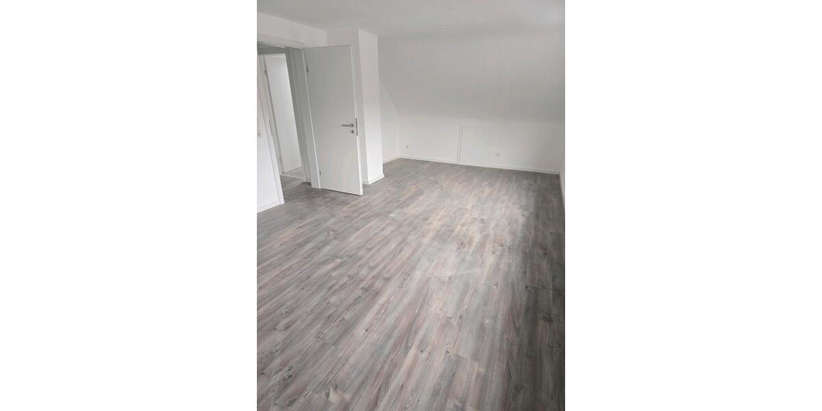 Dachgeschoßwohnung Weil der Stadt - 3 Zimmer, 70 m&sup2;, 1.050&euro; | Angebot:26301449