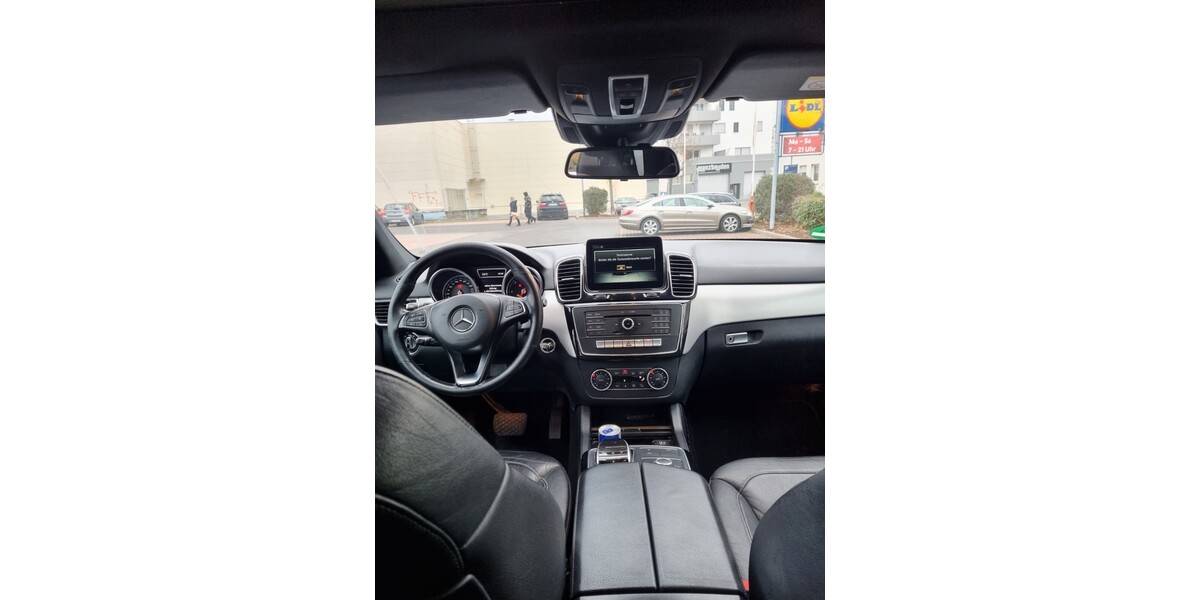 Mercedes-Benz GLE 350 KOMBI 4X MATIC 329.000 km 21.500 € Worms 67547