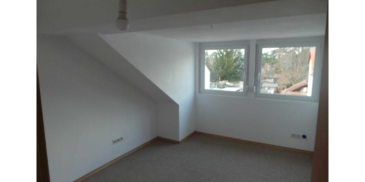 Maisonettenwohnung Nürnberg Falkenheim - 5 Zimmer, 82 m&sup2;, 900&euro; | Angebot:26396888
