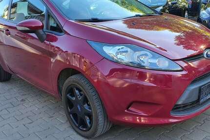 Ford Fiesta 136.000 km 800 &euro; Mainz-Kastel 55252