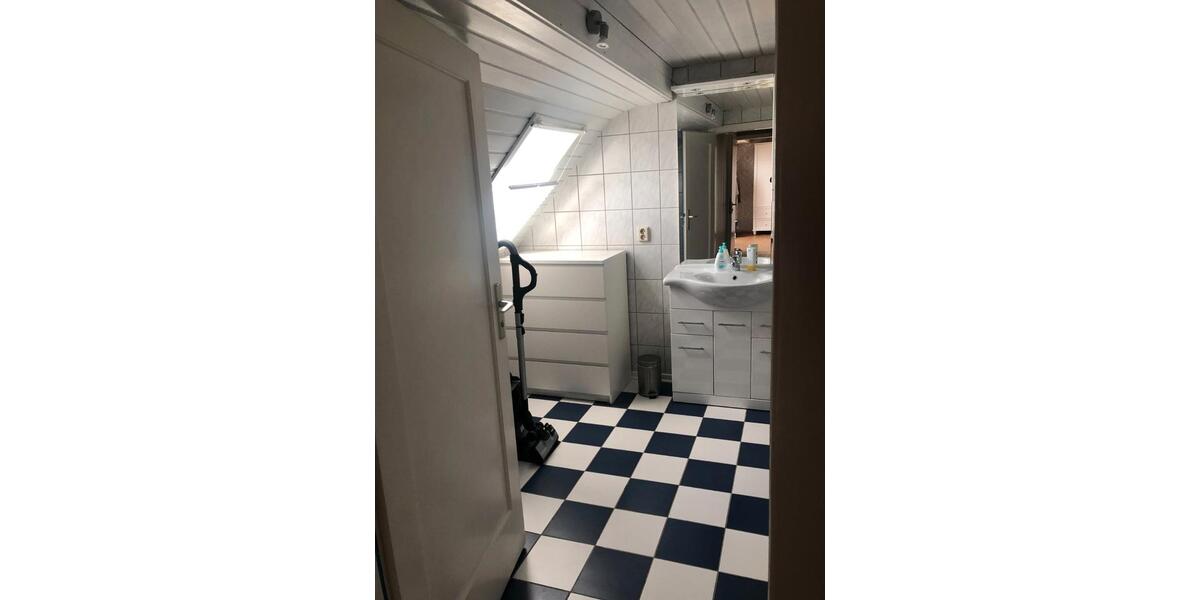 Dachgeschoßwohnung Worms - 2 Zimmer, 70 m&sup2;, 630&euro; | Angebot:26552155