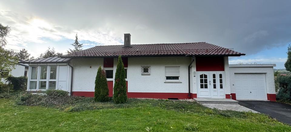Einfamilienhaus Buchen (Odenwald) - 7 Zimmer, 142 m&sup2;, 1.500&euro; | Angebot:25313832