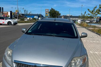 Ford Mondeo 236.144 km 2.398 &euro; Neuss 41468