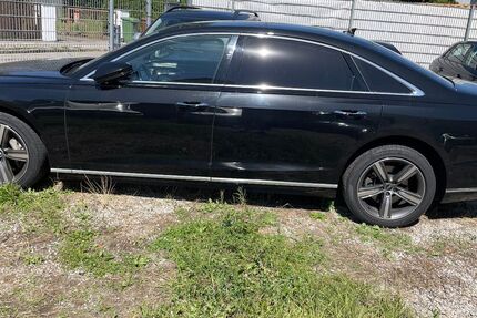 Audi A8 251.000 km 37.890 &euro; Augsburg 86167