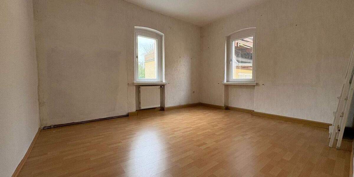 Mehrfamilienhaus, Wohnhaus Freital - 6 Zimmer, 310 m&sup2;, 305.000&euro; | Angebot:26289700