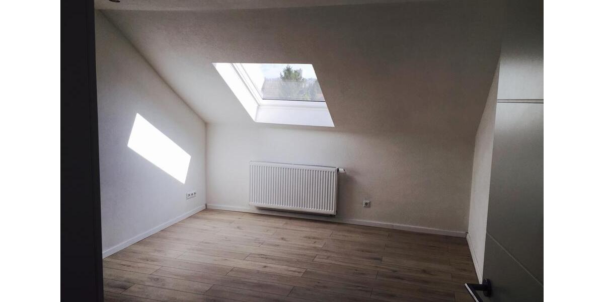 Dachgeschoßwohnung Landsberg am Lech Ellighofen - 3 Zimmer, 85 m&sup2;, 1.250&euro; | Angebot:26662941