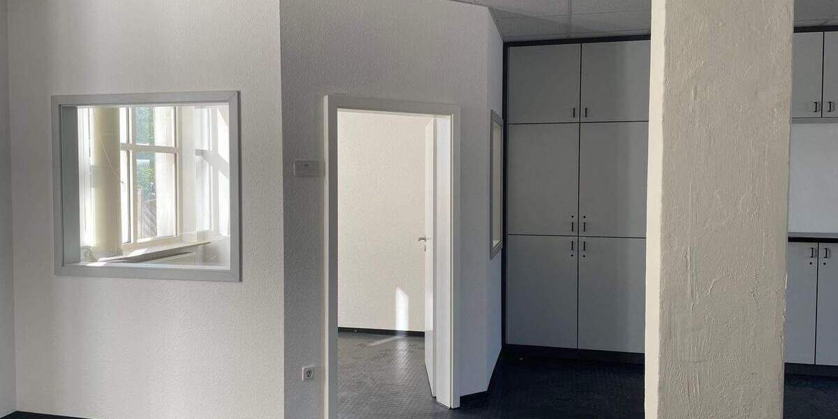Gewerbeobjekt Schorndorf - 2 Zimmer, 70 m&sup2;, 560&euro; | Angebot:24790591