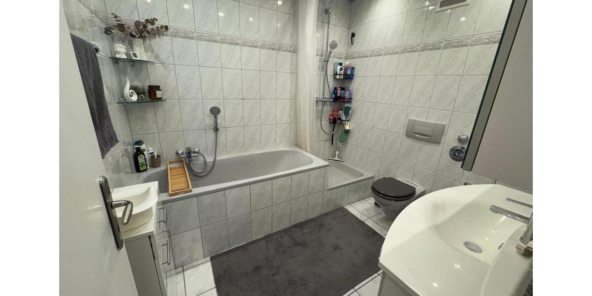 Etagenwohnung Hennef (Sieg) - 3 Zimmer, 75 m&sup2;, 289.000&euro; | Angebot:24307622