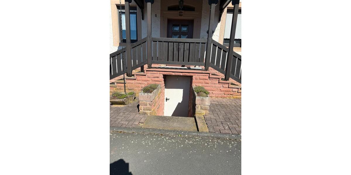 Einfamilienhaus Steinau an der Straße - 14 Zimmer, 300 m&sup2;, 300.000&euro; | Angebot:26084319