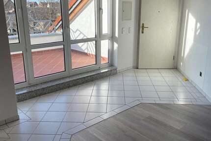 Wohnung zum Mieten in Bischofsheim 1.300 € 119.31 m² 3 zimmer