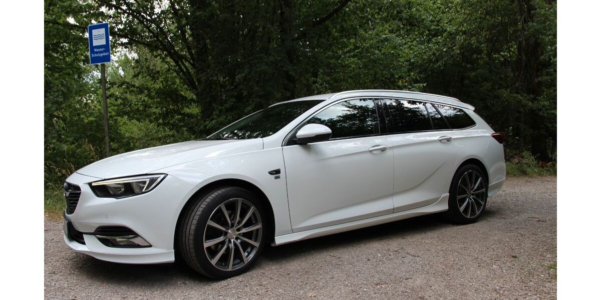 Opel Insignia 82.406 km 18.200 &euro; München 81827