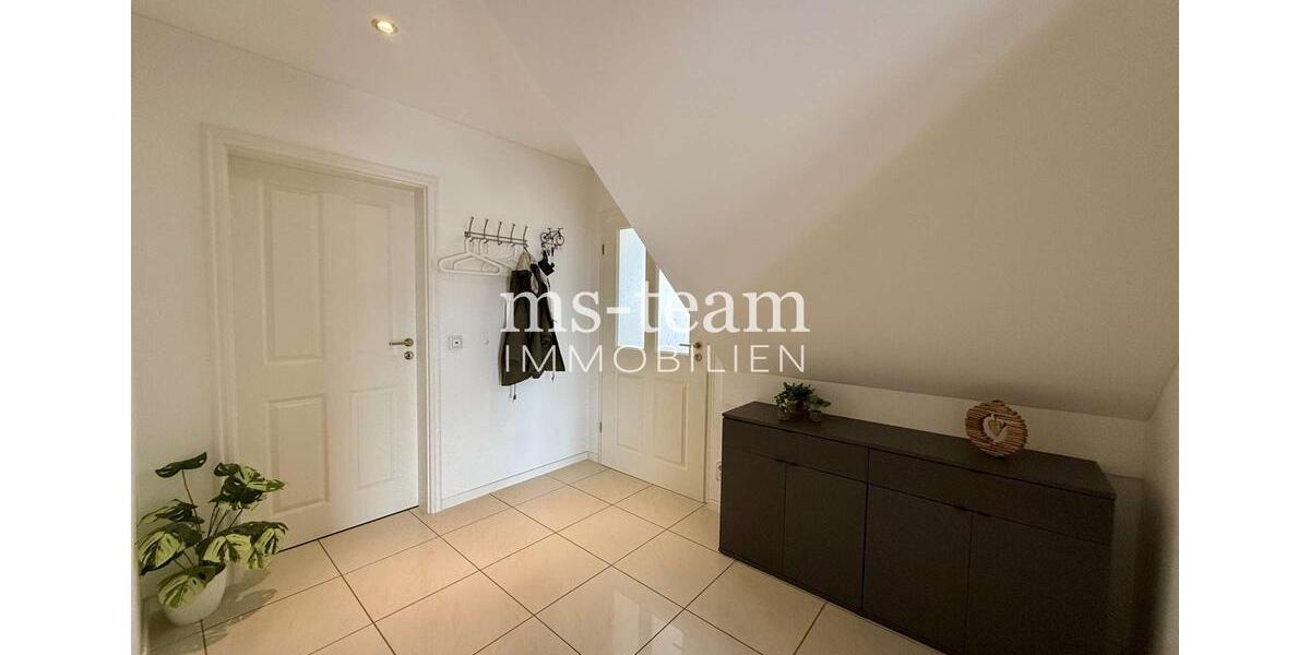 Etagenwohnung Kümmersbruck - 3.5 Zimmer, 110 m&sup2;, 950&euro; | Angebot:25990706