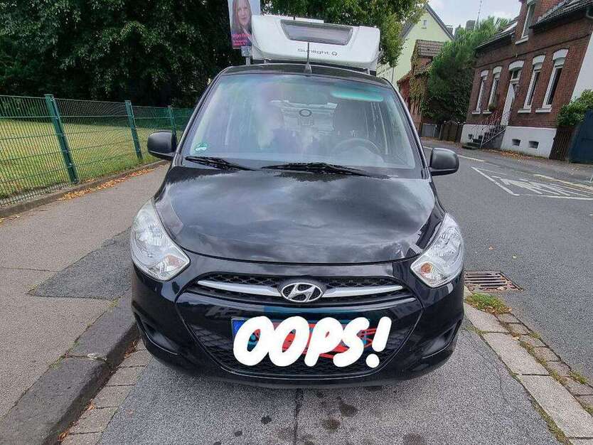 i10