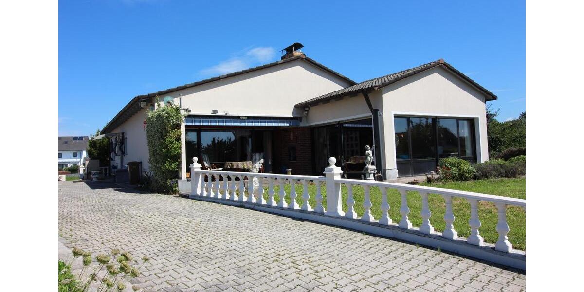 Einfamilienhaus Hengersberg - 5 Zimmer, 160 m&sup2;, 2.000&euro; | Angebot:24464749