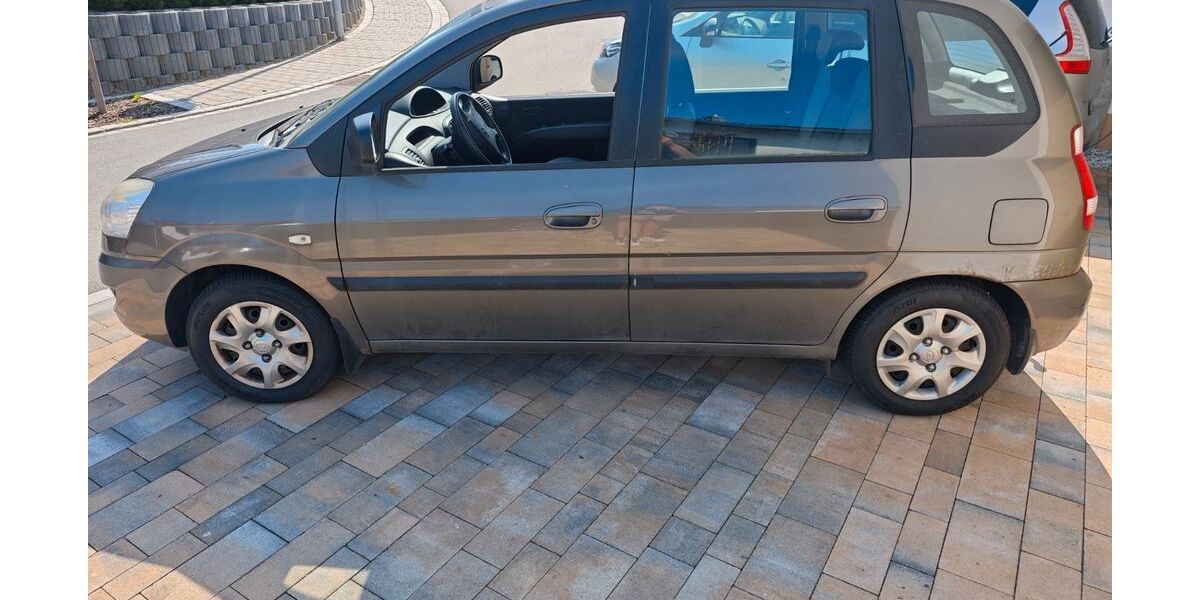 Hyundai Matrix 144.000 km 1.700 &euro; Landau an der Isar 94405