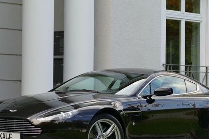 Aston Martin V8 Vantage 55.000 km 65.800 &euro; Grünwald 82031