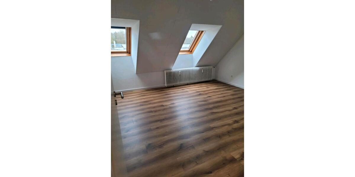 Dachgeschoßwohnung Rheinzabern - 3 Zimmer, 75 m&sup2;, 1.100&euro; | Angebot:26287098