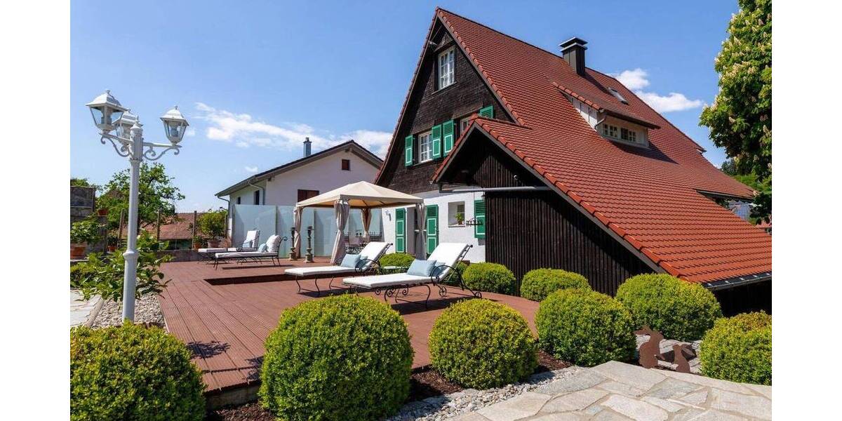 Einfamilienhaus Stühlingen Bettmaringen - 8 Zimmer, 220 m&sup2;, 1.150.000&euro; | Angebot:25718871