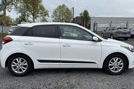 Hyundai i20 113.000 km 9.400 &euro; Lollar 35457