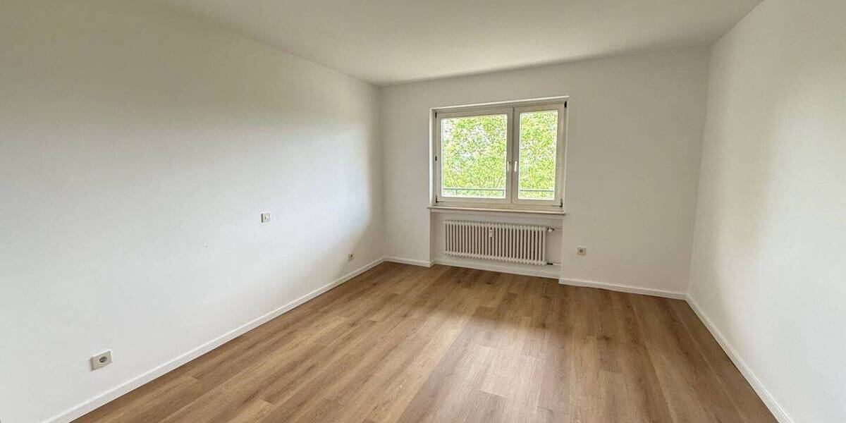 Etagenwohnung Kassel Fasanenhof - 3 Zimmer, 118 m&sup2;, 1.125&euro; | Angebot:26912776