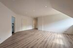 4 Zimmer Dachgeschoßwohnung mit Gartennutzung