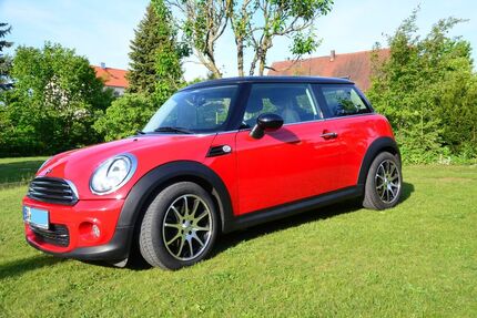 Mini Cooper 63.200 km 8.300 € Breitengüßbach 96149