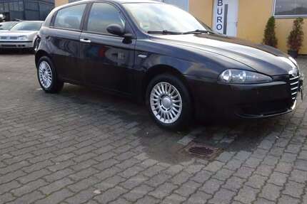 Alfa Romeo 147 160.000 km 999 &euro; Würzburg 97084