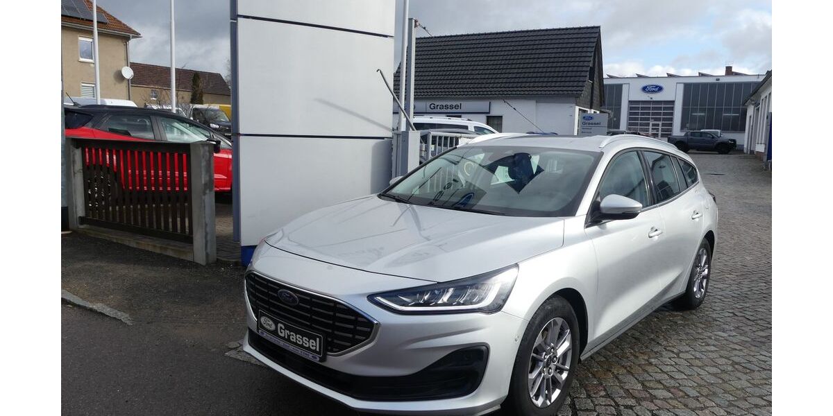 Ford Focus 33.800 km 19.750 &euro; Weinböhla 01689