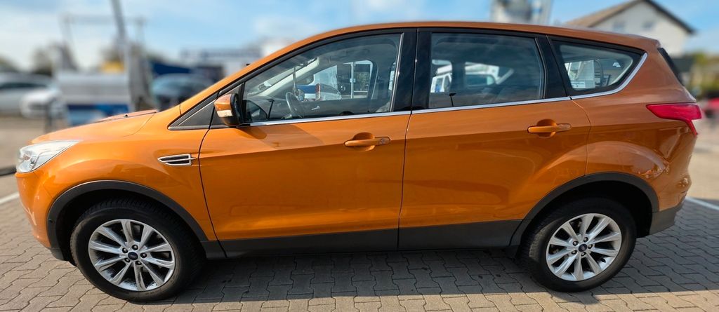 Ford Kuga 109.485 km 10.100 &euro; Östringen 76684