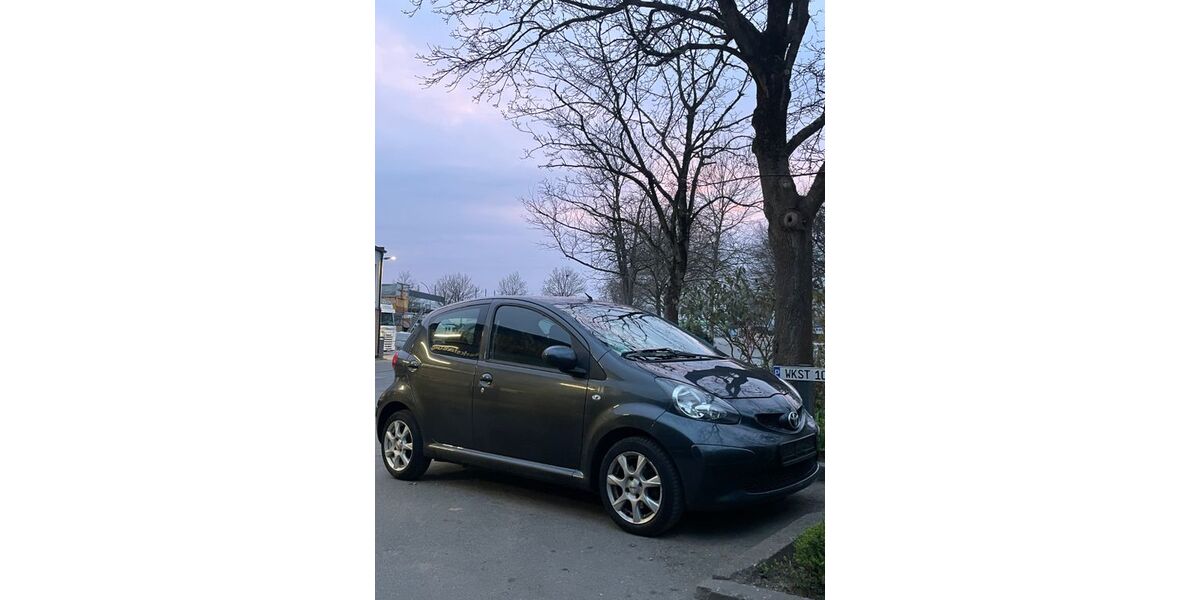 Toyota Aygo (X) 147.000 km 2.950 &euro; Hamburg 22525