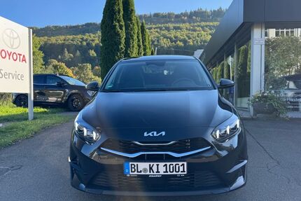 Kia ceed / Ceed 7.999 km 24.990 &euro; Albstadt 72458