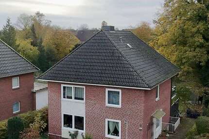 Haus Neumünster - 6.5 Zimmer, 165 m&sup2;, 459.000&euro; | Angebot:25403452